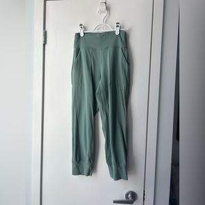 Saje Lululemon Align Cropped Jogger